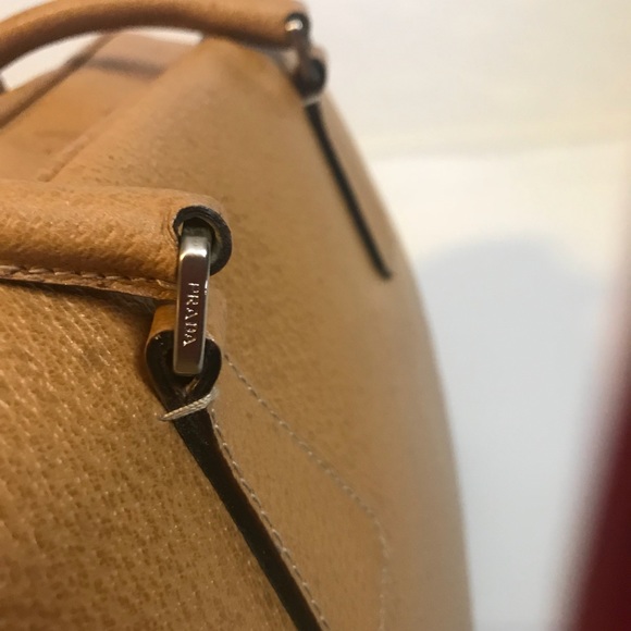 Prada logo shoulder bag - Picture 4 of 15
